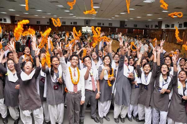 CBSE-Class-X-results cbse results 2015 class 10, CBSE class 10th results 2015, FAQ of CBSE 10th Results 2015, cbse class 10th result, CBSE 10th Results Today, cbse class 10th result 2015, cbse.nic.in, cbseresults.nic.in, cbse class 10th result 2015, CBSE Exam Results 2015, CBSE Class X Board Results 2015, delhi pass percentage, cbse delhi pass percentage