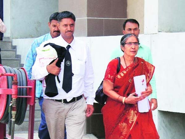 नरेंद्र मोदी की पत्नी जशोदाबेन ने दायर की सुरक्षा मुद्दे पर दूसरी RTI