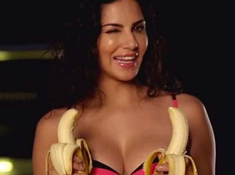 sunny7 सनी लियोनी, कंडोम, अतुल कुमार अंजाम, कंडोम विज्ञापन, Sunny leone, Atul Kumar Anjan, sunny leone ad, Condom ad