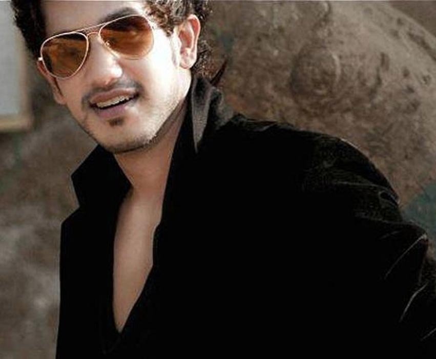 bigg-boss-9-double-trouble-final-list-of-contestants5 Bigg Boss Nau, Bigg Boss, Bigg Boss 9, Double Trouble, Final list, Salman Khan, Aman Verma, Rima Sen, Rupal Tyagi, Tv show, bollywood, entertainment news, बिग बॉस 9, सलमान खान, डबल ट्रबल, रुपल त्यागी, दिगांगना बनर्जी, रिमा सेन, सुयश राय, मंदाना करीमी, अंकित गेरा, किश्वर मर्चेंट, रोशेल राव, कीथ सेक्वेरा, अमन वर्मा, प्रिंस नरुला, अरविंद वागेड़ा, युविका चौधरी, टीवी शो, बॉलीवुड, बॉलीवुड न्यूज़, मनोरंजन