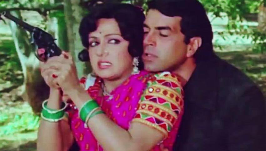 hema-malini-birthday-today-10 unknown facts of dream girl7 Hema Malini, Hema Malini birthday today, Hema Malini happy birthday, Hema Malini latest news, Dharmendra, Isha Deol, Dream Girl, Politics, Films, Bollywood, latest bollywood news, हेमा मालिनी, हेमा मालिनी जन्मदिन, धर्मेंद्र, बॉलीवुड, बॉलीवुड न्यूज़, मनोरंजन