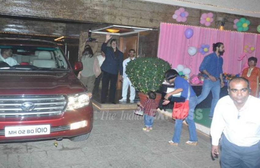 big10 amitabh bachchan, aradhya bachchan, Aaradhya birthday bash, Aaradhya Bachchan's birthday bash, Aaradhya Bachchan, Aaradhya, birthday bash, Nitara Khanna, Viaan Kundra, abhishek bachchan, aishwarya rai, bigb, bollywood news, news in hindi, hindi news, अमिताभ की पोती, श्वेता नंदा, अराध्या, अराध्या बच्चन, बिग बी, अराध्या बर्थ डे, अराध्या का जन्मदिन, प्रतीक्षा में पार्टी, बर्थ डे पार्टी, अभिषेक बच्चन, एश्वर्या की बेटी, अमिताभ बच्चन