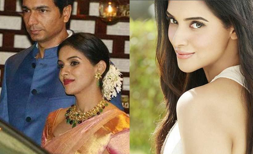asin-rahulsharma Asin sharma, asin sharma wedding, asin sharma-a rahul wedding, asin wedding card, akshay kumar, asin sharma marriage, asin-rahul love story