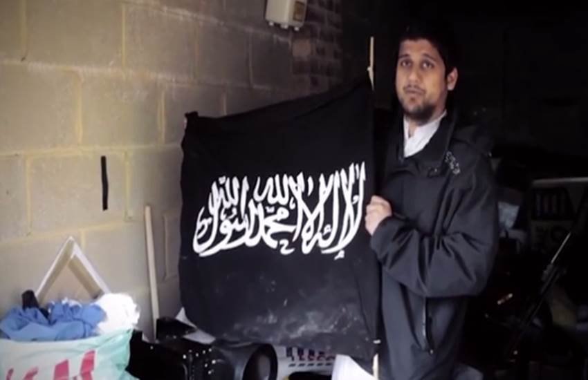 isis channel 4 Jihadi Sid, Siddhartha Dhar, Abu Rumaysah, Channel 4 documentary, Channel 4 documentary, Abu Haleema, Mohammed Shamsuddin, The Jihadis Next Door, Jamie Roberts, Isis flag, Isis news, Abu Rumaysah, सिद्धार्थ धर, अबू रुमायशा, आईएसआईएस, चैनल 4, जेहादी नेक्स्ट डोर, latest isis news in hindi