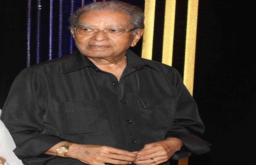 mehra5 je om prakash mehra, je om prakash mehra movie, je om prakash mehra films, je om prakash mehra news, je om prakash mehra gallery, Hrithik Roshan Maternal Grandfather J. Om Prakash, Hrithik Roshan Maternal Grandfather, Hrithik Roshan Nana, bollywood, je Omprakash mehra