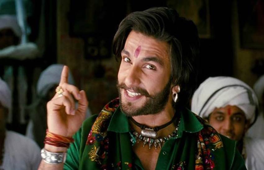ranveer singh ranveer singh news, ranveer singh and deepika, bajirao mastani, ranveer singh selfie, Casting couch, ranveer singh casting couch, ranveer singh pics, रणवीर सिंह, बाजीराव मस्तानी, रणवीर दीपिका, शादी अली, बॉलीवुड न्यूज, बाजीराव, रणवीर का संघर्ष, latest bollywood hindi news, ranveer latest pics