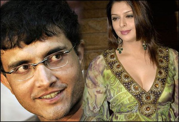 Nagma-and-Sourav-Ganguly zaheer khan with isha sharvani, azharuddin with sangeeta bijlani, virat anushka photos, indian cricketers break up, Viv Richards and Neena Gupta, saurav ganguly, dona