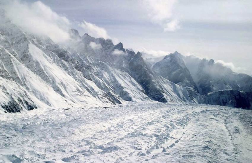 siachen 4 Siachen avalanche, indian Army, trapped soldiers, siachen glacier, 879 Army men dead, world's highest battlefield, Siachen Glacier pics, Siachen Facts, siachen indian army, Ten Army soldiers
