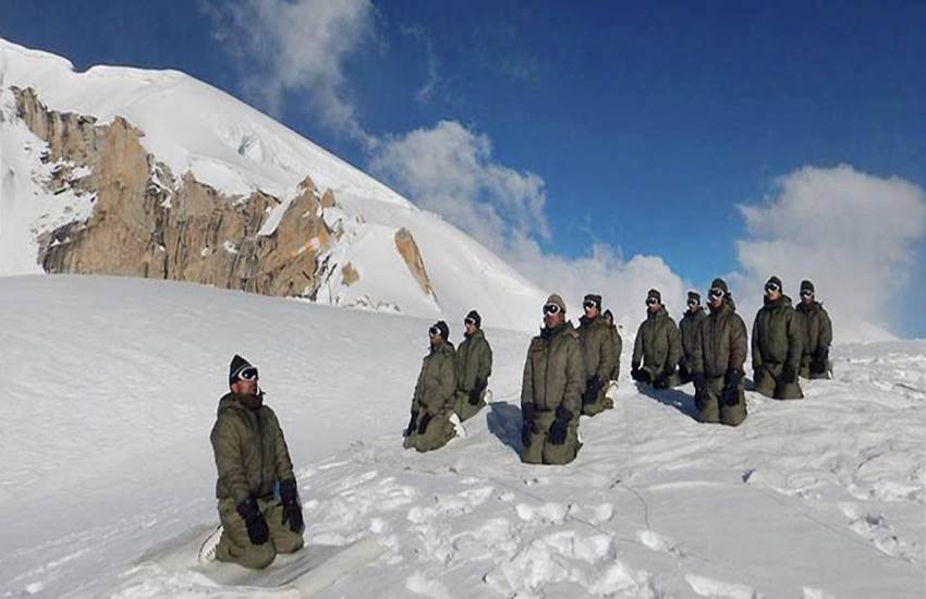 siachen 7 Siachen avalanche, indian Army, trapped soldiers, siachen glacier, 879 Army men dead, world's highest battlefield, Siachen Glacier pics, Siachen Facts, siachen indian army, Ten Army soldiers