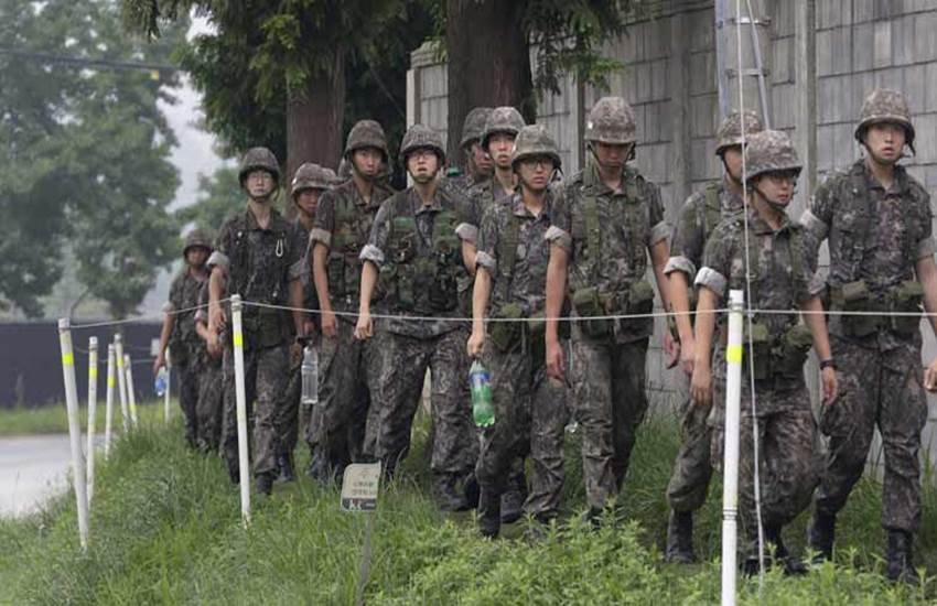 biological North Korea, Kim Jong Un, Kim Jong Un pics, north korea army, north korea army pics, north korea news, north korea military, Nuclear, nuclear weapons, Army, Military, नॉर्थ कोरिया सेना, नॉर्थ कोरिया हथियार, रॉकेट लॉन्चर
