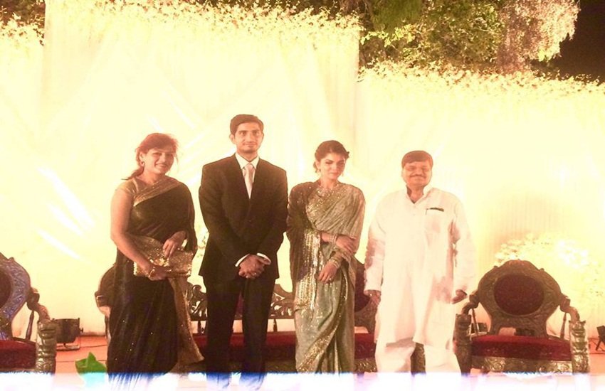aditya reception 1 aditya yadav reception, aditya yadav raj lakshmi singh, shivpal yadav son reception, Reception party, amar singh, mulayam singh yadav, aditya rajlaxmi second reception, subhash chandra, uttar pradesh, lal krishan advani, आदित्य यादव, राजलक्ष्मी सिंह, रिसेप्शन पार्टी, अमर सिंह, शिवपाल यादव के बेटे का रिसेप्शन, सुभाष चंद्रा, मुलायम सिंह यादव