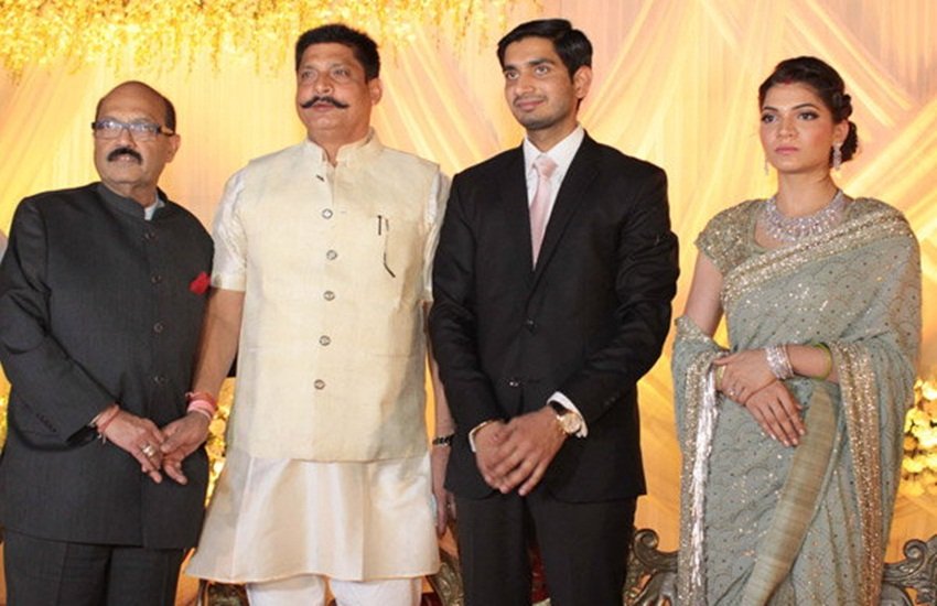 aditya reception 11 aditya yadav reception, aditya yadav raj lakshmi singh, shivpal yadav son reception, Reception party, amar singh, mulayam singh yadav, aditya rajlaxmi second reception, subhash chandra, uttar pradesh, lal krishan advani, आदित्य यादव, राजलक्ष्मी सिंह, रिसेप्शन पार्टी, अमर सिंह, शिवपाल यादव के बेटे का रिसेप्शन, सुभाष चंद्रा, मुलायम सिंह यादव