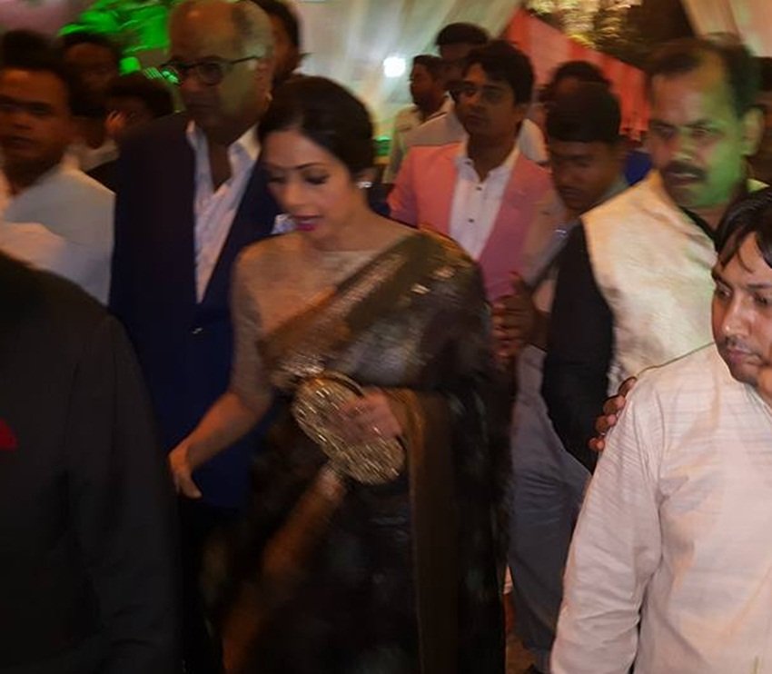 aditya reception 3 aditya yadav reception, aditya yadav raj lakshmi singh, shivpal yadav son reception, Reception party, amar singh, mulayam singh yadav, aditya rajlaxmi second reception, subhash chandra, uttar pradesh, lal krishan advani, आदित्य यादव, राजलक्ष्मी सिंह, रिसेप्शन पार्टी, अमर सिंह, शिवपाल यादव के बेटे का रिसेप्शन, सुभाष चंद्रा, मुलायम सिंह यादव