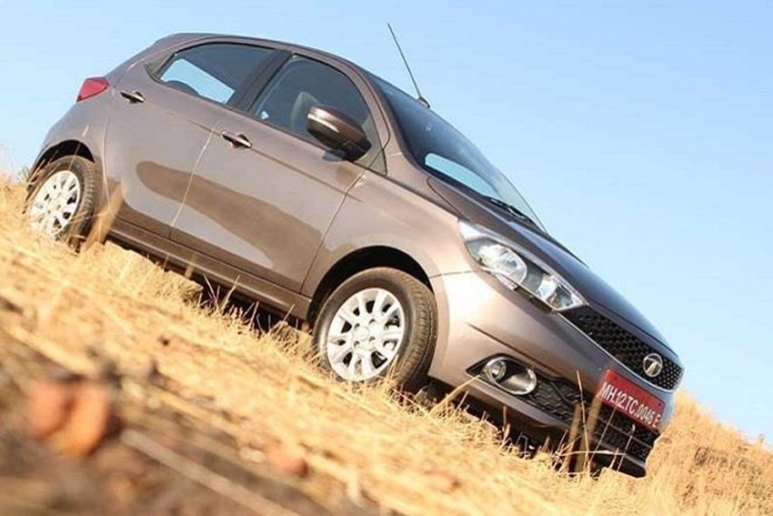 Tata Tiago Auto News, cars under rs. 4 lakh, affordable cars, Tata Nano GenX, Maruti Suzuki Alto 800 Facelfit, Renault Kwid, Fiat Punto EVO, Tata Nano GenX price, Maruti Suzuki Alto 800 price, Renault Kwid price, Renault, Renault car under 5 Lakh, maruti suzuki car under 5 lakh, tata Nano XE, Premier Rio, Hyundai Grand i10, Tata Indigo eCS, Maruti Swift, Mahindra KUV100, Tata Bolt, Fiat Punto Pure, Nissan Micra Active, Ford Figo, Hyundai i10, Maruti Ritz, Maruti Wagon R, Maruti Celerio, Maruti Alto K10, Datsun GO