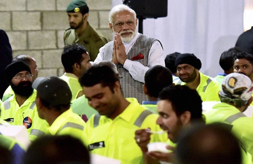 Narendra Modi 1st Narendra Modi in Doha, Narendra Modi Latest news, Modi meal with workers, Modi Doha News, Modi Meal Workers, Narendra Modi in Qatar