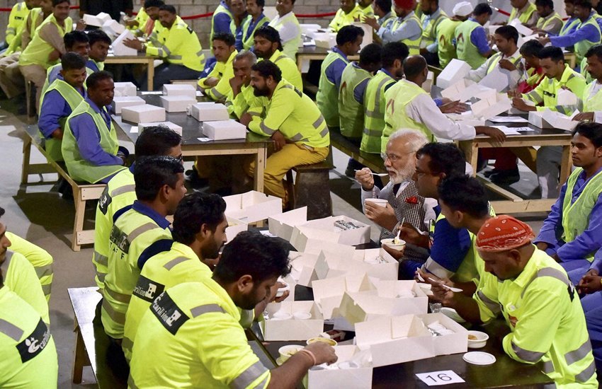 Narendra Modi 5th Narendra Modi in Doha, Narendra Modi Latest news, Modi meal with workers, Modi Doha News, Modi Meal Workers, Narendra Modi in Qatar