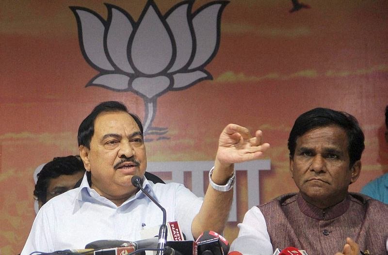 PTI6_4_2016_000123B Arvind Kejriwal, Eknath Khadse, Eknath Khadse, Khadse, Eknath Khadse land deal, Khadse resigns, Khadse resignation, Khadse land deal, Devendra fadnavis, Maharashtra revenue minister, Revenue minister Eknath Khadse, Khadse dawood Inrahim, Khadse meets Devendra Fadnavis, BJP, india news
