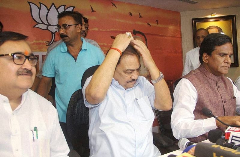 eknath 5 Arvind Kejriwal, Eknath Khadse, Eknath Khadse, Khadse, Eknath Khadse land deal, Khadse resigns, Khadse resignation, Khadse land deal, Devendra fadnavis, Maharashtra revenue minister, Revenue minister Eknath Khadse, Khadse dawood Inrahim, Khadse meets Devendra Fadnavis, BJP, india news