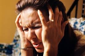 महिलाओं में माइग्रेन से हो सकता Heartattack, कम उम्र में मौत का खतरा