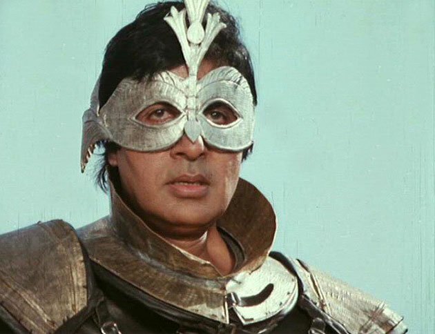 1991 में आई इस फिल्म में अमिताभ स्वर्ग से हुए किसी चमक्तकार की वजह से पैदा हुए थे। इस फिल्म में पहले अमिताभ जादू दिखाते थे। फिर अपनी शक्तियों की मदद से बुराई का अंत भी करने लगे।
