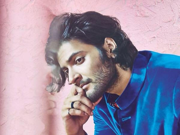 शर्ट उतारकर केवल सलमान ही नहीं अली फजल भी आग लगा देते हैं। वो हॉट होने के साथ-साथ काफी क्यूट भी हैं।