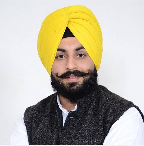 aap 1 AAP, AAP Candidates List, aap punjab candidate list, aap punjab candidates, Punjab assembly election, Punjab Elections, Punjab Election 2016, Punjab polls, HS Phoolka, Arvind kejriwal, AAP Punjab Election, Aam aadmi party, AAP releses candidate list, AAP list of candidates, AAP candidates, Sajjan Singh Cheema, Harjot Singh Bains, Himmat Singh Shergill, AAP news, AAP 19 candidates, india news Nishu • 9 mins
