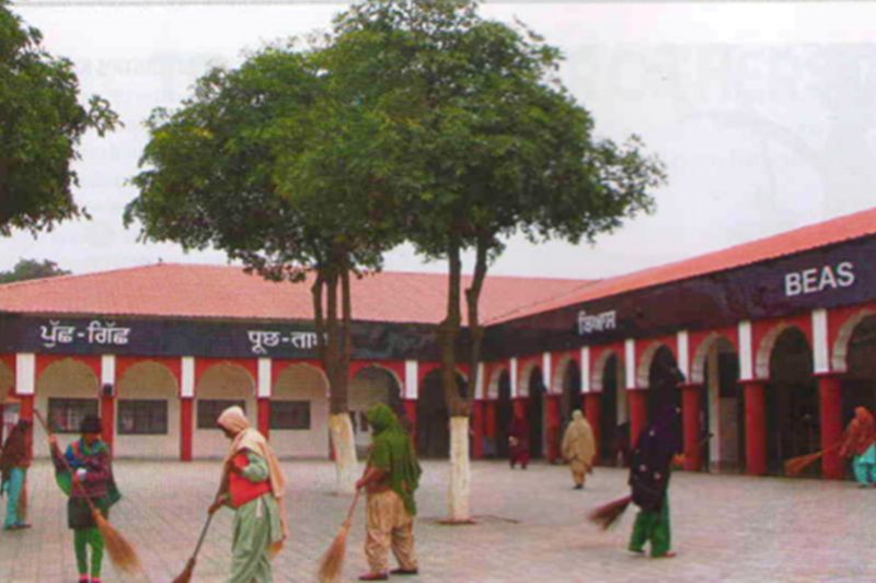 beas (1) railways stations, clean railway station, beas cleanest railway station, cleanest railway station in india 2016, List of clean railways stations, railways stations status, clean railway station in india, clean railway station 2016, Indian Railways, Indian Railways achivement, financial express