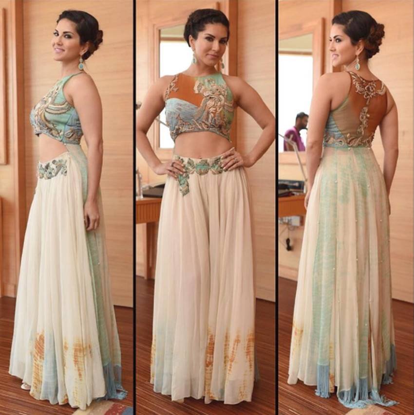 sunny-leone-cultural-get-up-photos6 sunny leone, Sunny Leone photos, Sunny Leone pics, Sunny Leone images, Sunny Leone movies, Sunny Leone news in hindi, Sunny Leone in Indian Dress, Sunny Leone in traditional Indian dress, sunny leone in saree, sunny leone indian culture dress, best sunny leone pics, Photos, Bollywood News, Entertainment news Nishu