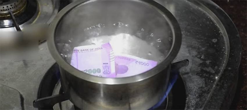 Rs 2000, 2000 Note, New Notes, 2000 Note experiments, Note Wash, Note Sprite, Note Burn, Funny Notes, Demonetisation, India, jansatta