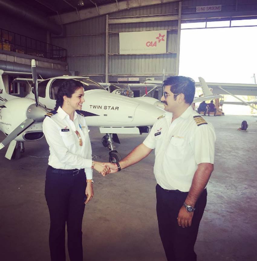 gul-panag-got-pilot-licence3 Gul Panag, Gulpanag, Pilot, Pilot pics, gul panag pilot, Chimes Aviation Academy, dhana india, gul panag website, gul panag pilot photos, CAA india, gul panag show, gul panag photos, gul panag aviation, gul panag political party, gul panag movie