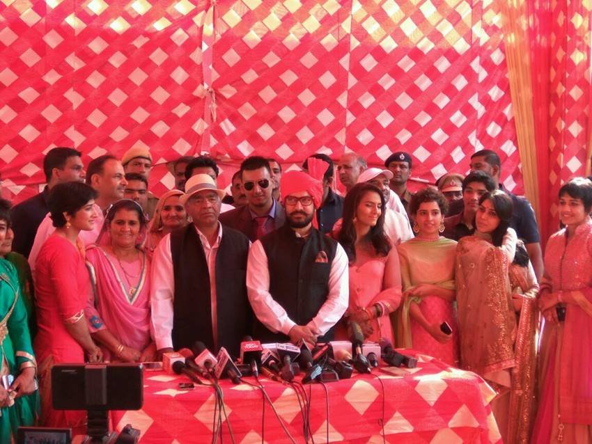 Geeta Phogat Marriage Photos, Geeta Phogat Marriage, Aamir Khan in Geeta Phogat Marriage, Mahavir Singh Phogat Daughter Marriage, Mahavir Singh Phogat Daughters, Mahavir Singh Phogat Daughters name, Geeta and Babita, Geeta Phogat and Babita Phogat, Dangal, Aamir Khan in Marriage, Zaira Wasim and Suhani Bhatnagar, Fatima Sana Shaikh and Sanya Malhotra, Haanikaarak Bapu, Pawan Kumar, Geeta Phogat Husband Name, Geeta Phogat Marriage Venue, Bollywood News, Entertainment News