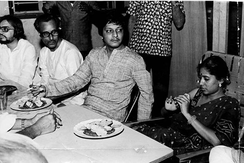 amol-palekar-birthday-photos-and-hd-pics1 Amol Palekar, Amol Palekar Birthday, Amol Palekar Date of Birth, Amol Palekar Birth Date, Amol Palekar Age, Amol Palekar Movies, Directo Amol Palekar, Producer Amol Palekar, Amol Palekar Happy Birthday, Amol Palekar 72nd Birthday, Amol Palekar Movies List, Amol Palekar News, Amol Palekar Bollywood, Amol Palekar Unknown Facts, Amol Palekar Interesting Facts, Amol Palekar HD Photos, Amol Palekar Photos, Amol Palekar Pics, Amol Palekar HQ Pics, Amol Palekar HQ Photos, Amol Palekar news in hindi, Bollywood News in Hindi, Entertainment News in Hindi