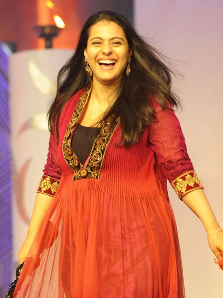 bollywood-actresses-worked-during-pregnancy-kajol-2 Actresses worked during pregnancy, bollywood actress worked in pregnancy, Kareena Kapoor Pregnancy Photos, Shridevi Pregnancy Photos, Jaya Bachchan Pregnancy Photos, Juhi Chawla Pregnancy Photos, Kajol Pregnancy Photos, Pregnancy Pics, Bollywood Actress Pregnancy Pics, Farah Khan Pregnancy Pics, Pregnant Bollywood Actress, Hot Photos, Baby Bump, Entertainment News
