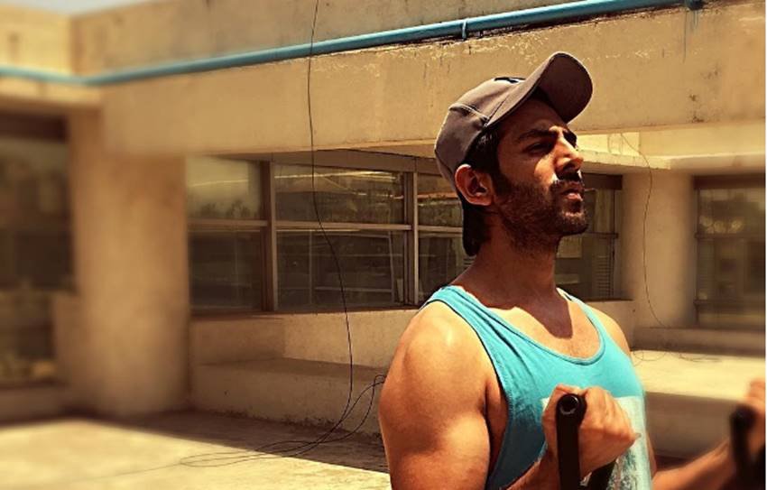 kartik-aaryan-birthday-age-and-interesting-unknown-facts1 Kartik Aaryan, Kartik Aaryan photos, actor Kartik Aaryan, Kartik Aaryan pics, Kartik Aaryan pictures, Kartik Aaryan movies, Kartik Aaryan Biography, Kartik Aaryan Pyaar Ka Punchnama 2, Kartik Aaryan Pyaar Ka Punchnama, Kartik Aaryan Kaanchi Kartik Aaryan bollywood, Kartik Aaryan bollywood movies, Kartik Aaryan upcoming movies, bollywood news, entertainment news