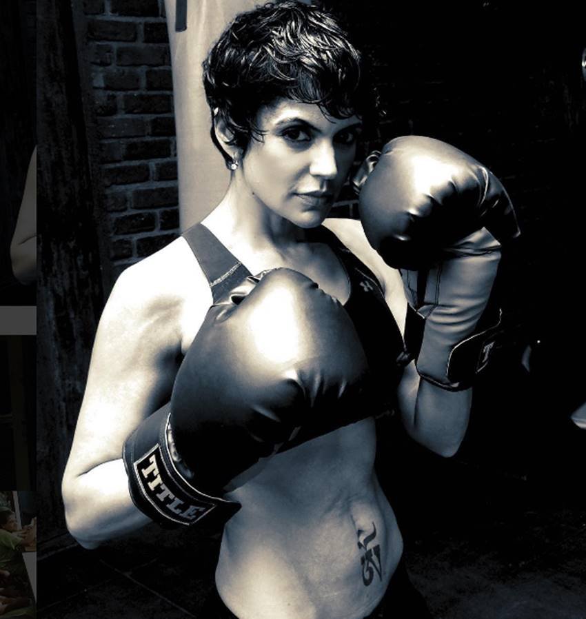 mandira-bedi-fitness-secret-diet-plan-and-hot-photos6 Mandira Bedi, Mandira Bedi Fitness Secret, Mandira Bedi Diet Plan, Mandira Bedi work out, Mandira Bedi age, Mandira Bedi profile, Mandira Bedi unknown facts, Mandira Bedi pics, Mandira Bedi hot photos, Mandira Bedi photos, Mandira Bedi tv shows, Mandira Bedi husband name, Mandira Bedi son name, entertainment news in hindi, bollywood news in hindi, tv news in hindi