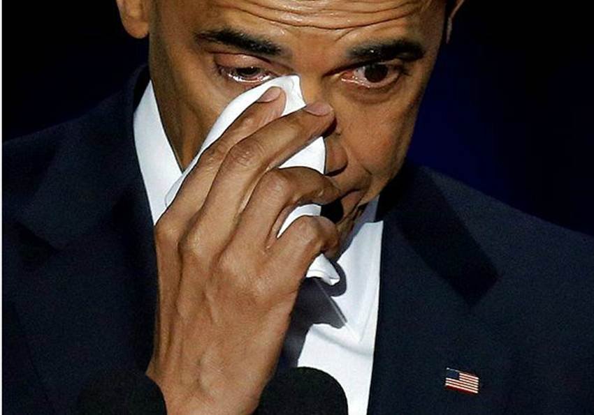 obama1 Obama, Barack Obama, Barack Obama cry, Barack Obama wipes away tears, Barack Obama farewell address, Barack Obama cries at farewell address, india news, jansatta, obama farewell photos, obama speech, obama last address
