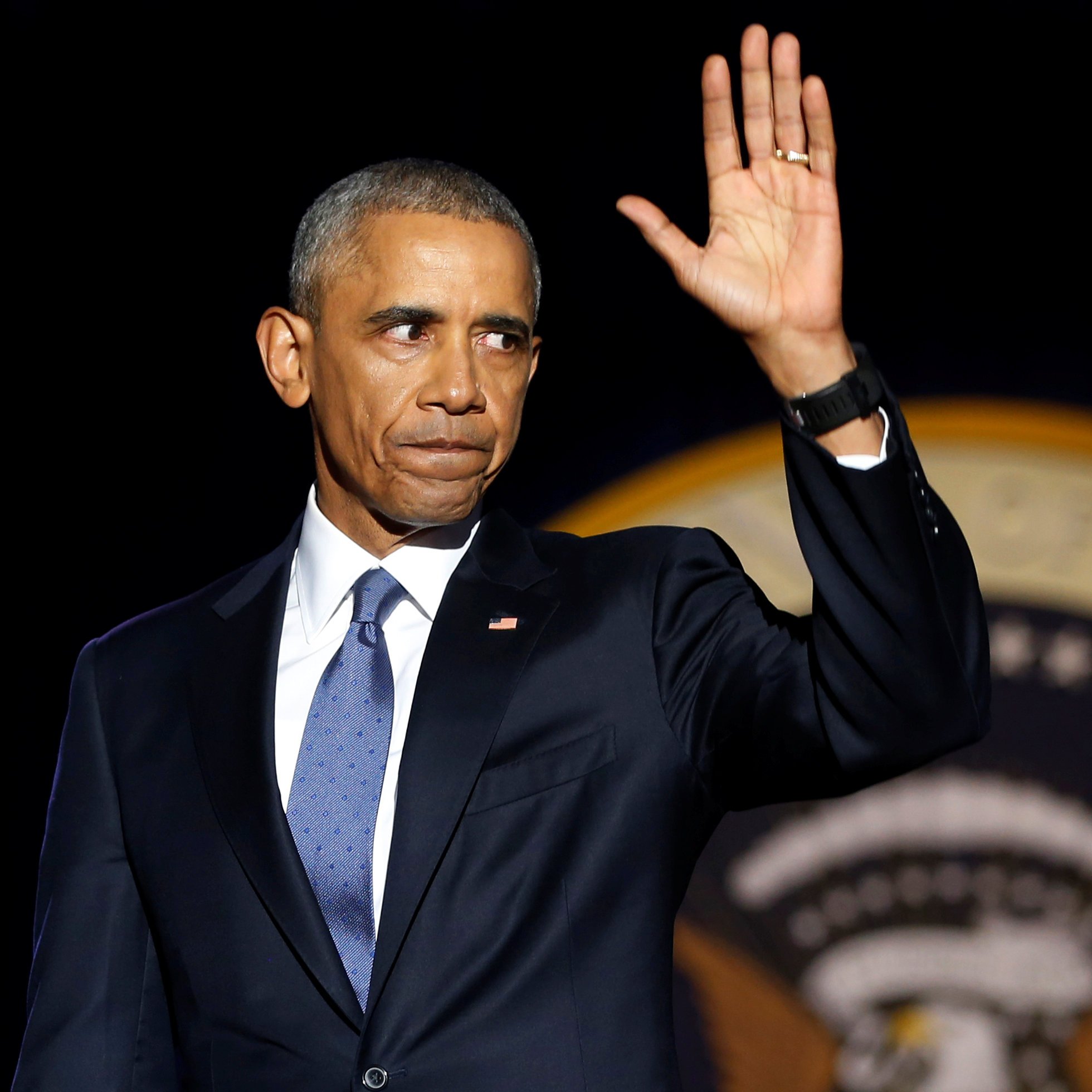 Obama concludes his farewell address in Chicago Obama, Barack Obama, Barack Obama cry, Barack Obama wipes away tears, Barack Obama farewell address, Barack Obama cries at farewell address, india news, jansatta, obama farewell photos, obama speech, obama last address
