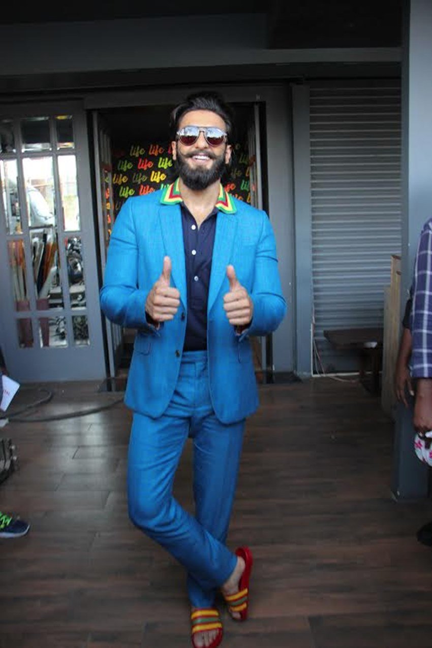 Ranveer Singh Photoshoot 10 Ranveer Singh, Ranveer Singh security guard, Ranveer Singh spotted, Ranveer singh pics, ranveer singh crazy pics, Aamir Khan meets his Dangal team, aamir khan with onscreen daughters, Aamir khan Fatima Sana Shaikh Sanya Malhotra, Aamir Khan Kiran Rao, Dangal cast pics, Aamir Khan with Dangal stars pics, Fatima Sana Shaikh and Sanya Malhotra pics