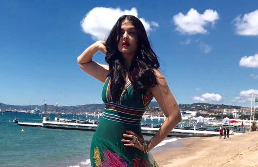 Aishwarya Rai Bachchan aishwarya rai cinderella, aishwarya rai disney princess, aishwarya rai cinderella pics, aishwarya rai disney princess pics, aishwarya rai bachchan, aishwarya rai bachchan cannes 2017, aishwarya rai bachchan 2017 cannes, aishwarya rai cannes 2017, cannes 2017 aishwarya rai, aishwarya rai 2017 cannes pics, cannes pic 2017 aishwarya rai, aishwarya rai cinderella dress pics, aishwarya rai cannes updates, aishwarya rai red carpet pics, aishwarya rai pics, indian express, entertainment news, bollywood movie updates