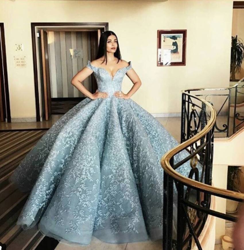 aish1 aishwarya rai cinderella, aishwarya rai disney princess, aishwarya rai cinderella pics, aishwarya rai disney princess pics, aishwarya rai bachchan, aishwarya rai bachchan cannes 2017, aishwarya rai bachchan 2017 cannes, aishwarya rai cannes 2017, cannes 2017 aishwarya rai, aishwarya rai 2017 cannes pics, cannes pic 2017 aishwarya rai, aishwarya rai cinderella dress pics, aishwarya rai cannes updates, aishwarya rai red carpet pics, aishwarya rai pics, indian express, entertainment news, bollywood movie updates
