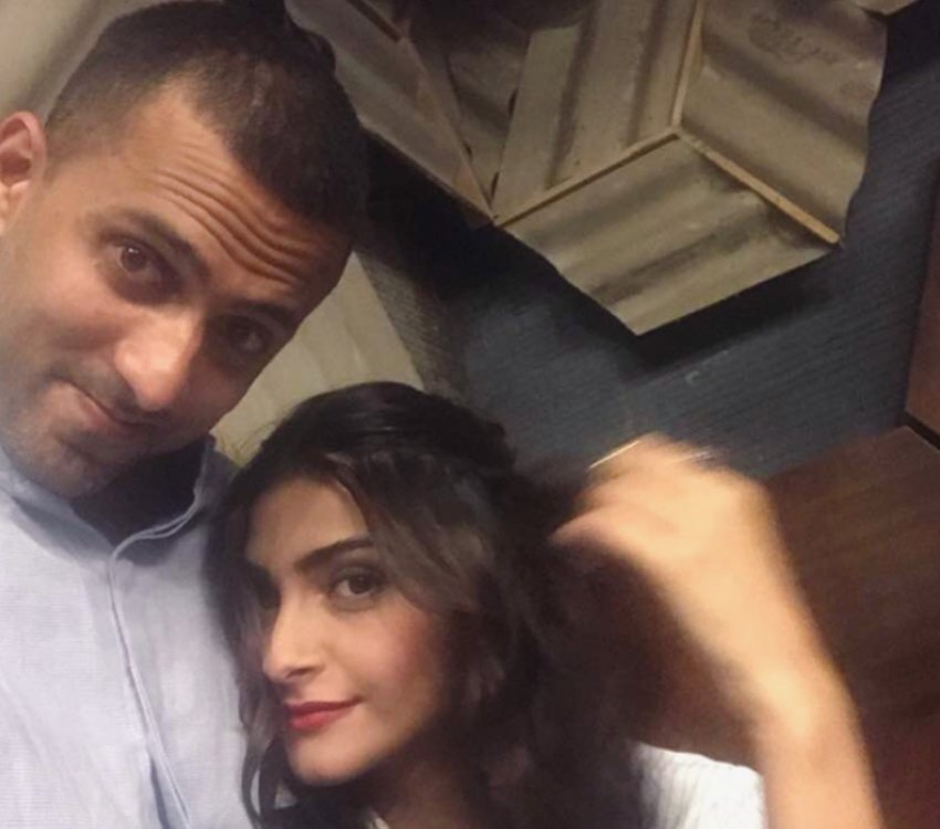 Sonam Kapoor with Boyfriend Anand Ahuja Photos 1 Sonam Kapoor, Sonam Kapoor Boyfriend, Sonam Kapoor with Anand Ahuza, Sonam Kapoor with boyfrined, Anand Ahuza full profile, anand Ahuja with Sonam Kapoor, Sonam Kapoor Photos, Sonam Kapoor Pics