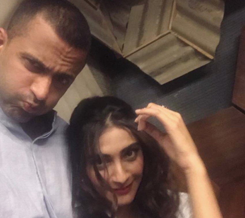 Sonam Kapoor with Boyfriend Anand Ahuja Photos 4 Sonam Kapoor, Sonam Kapoor Boyfriend, Sonam Kapoor with Anand Ahuza, Sonam Kapoor with boyfrined, Anand Ahuza full profile, anand Ahuja with Sonam Kapoor, Sonam Kapoor Photos, Sonam Kapoor Pics