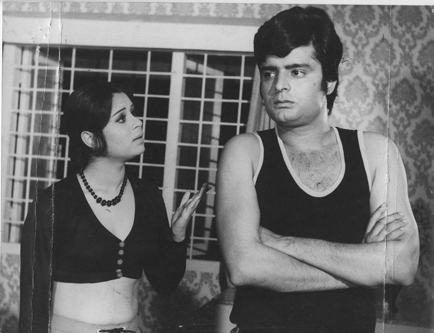 Satish Kaul Pazrveen Babi, Mandakini, achla sachdev, raj kiran, AK Hangal