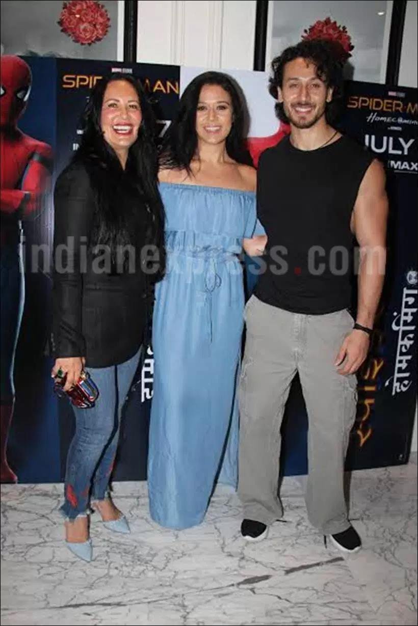 tiger shroff disha Patani, tiger shroff, disha tiger movie date, Disha Patani tiger shroff family, Disha Patani tiger shroff, disha tiger spiderman screening, disha tiger photos, disha patani boyfriend, tiger shroff girlfriend, Disha Patani hot images, टाइगर श्रॉफ, दिशा पटानी , स्पाइडर मैन की स्क्रीनिंग