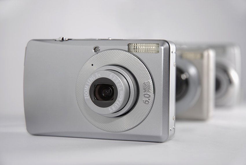 digital camera dreamstime_xxl_1248539