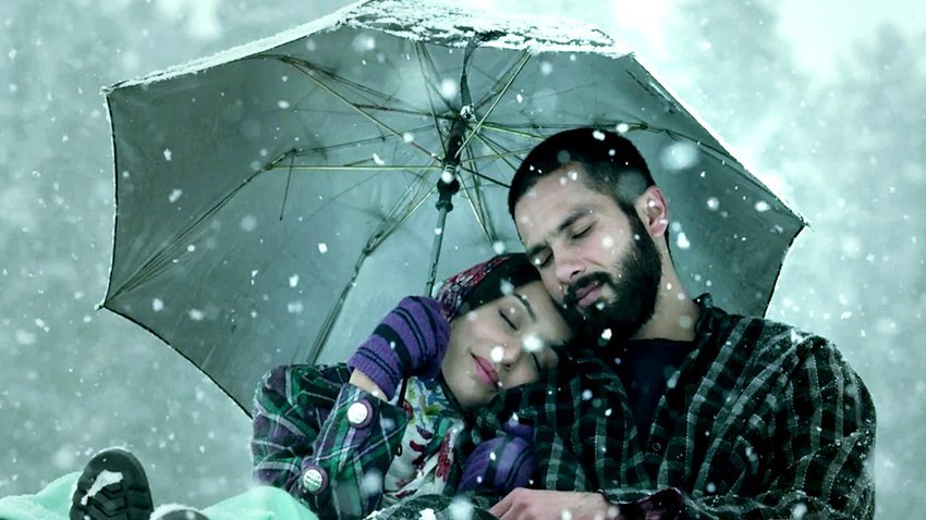 shraddha in haidar vashiqui 2, abcd 2, baaghi, bollywood, ek villain, featured, shraddha kapoor, Ok Jaanu, Shraddha kapoor romance in rain, Shraddha kapoor rain romance, entertainment, celebrities, movies, music, tv