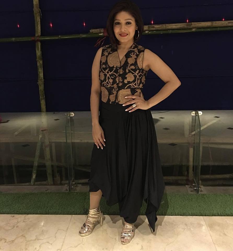 sunidhi11 Sunidhi Chauhan, Sunidhi Chauhan pregnant, Sunidhi Chauhan news, Sunidhi Chauhan latest news, Sunidhi Chauhan photos, Sunidhi Chauhan songs, Sunidhi Chauhan preparing for motherhood, hindi news, entertainment, jansatta, Sunidhi marriage, Sunidhi divorce