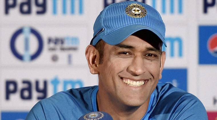 Cricketers at practice session dhoni deepika, Dhoni- Deepika Relationship, Dhoni Forth Girl Friend, Dhoni Love Life, MS Dhoni, Captaion Cool Dhoni, Mahi, Dhoni Big Hair, Yuvraj SIngh, Yuvraj Singh Love With Deepika, Dhoni Affair with Bollyood Actress