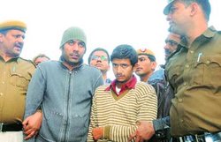 दोस्ती हुई कलंकित: तेजाब फेंकने वाला आरोपी था महिला डॉक्टर का दोस्त, 4 लोग गिरफ्तार