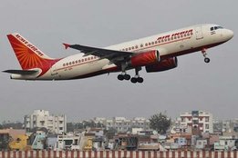 रेल, रेल टिकट, हवाई टिकट, हवाई यात्रा, कॉम्पिटिटिव रेट, आईआरसीटीसी, Railways, irctc, Flights, Airplanes, Go air, spice jet, Business news